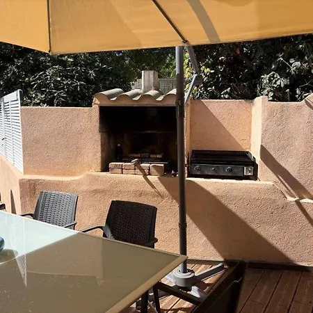 Prázdninový dům - Maisonnette Climatisee 4 Personnes *