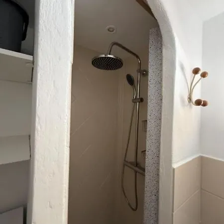 - Maisonnette Climatisee 4 Personnes Dom wakacyjny